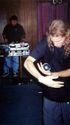 00081901.jpg [8/19/2000]