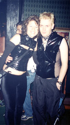 01102710.jpg [10/27/2001]