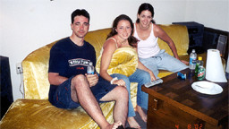 02040804.jpg [4/8/2002]